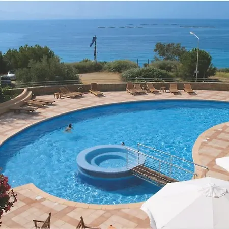 Apartmán F2 Vue Dans Avec Piscine