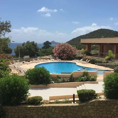F2 Vue Dans Avec Piscine *