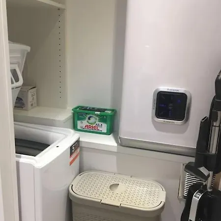 F2 Vue Dans Avec Piscine Διαμέρισμα *