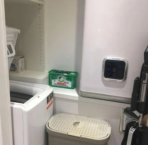 F2 Vue Dans Résidence Avec Piscine Appartement *